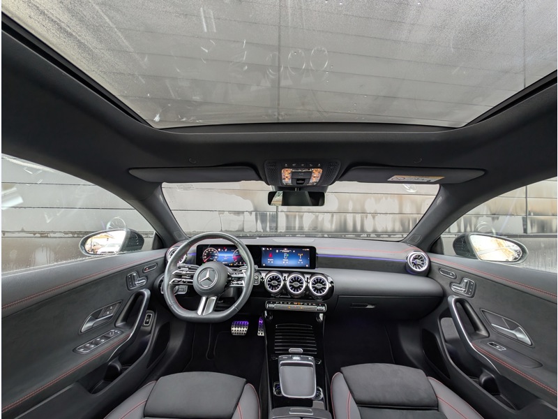 Image Mercedes-Benz CLA 180 d Shooting Brake AMG Line TO  SIEGES ELECTRIQUES MEMOIRES CHAUFFANTS CAMERA 360 HUD MULTIBEAM SO