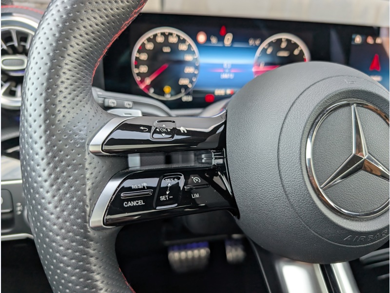 Image Mercedes-Benz CLA 180 d Shooting Brake AMG Line TO  SIEGES ELECTRIQUES MEMOIRES CHAUFFANTS CAMERA 360 HUD MULTIBEAM SO