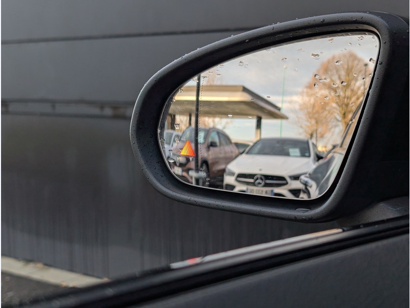 Image Mercedes-Benz CLA 180 d Shooting Brake AMG Line TO  SIEGES ELECTRIQUES MEMOIRES CHAUFFANTS CAMERA 360 HUD MULTIBEAM SO