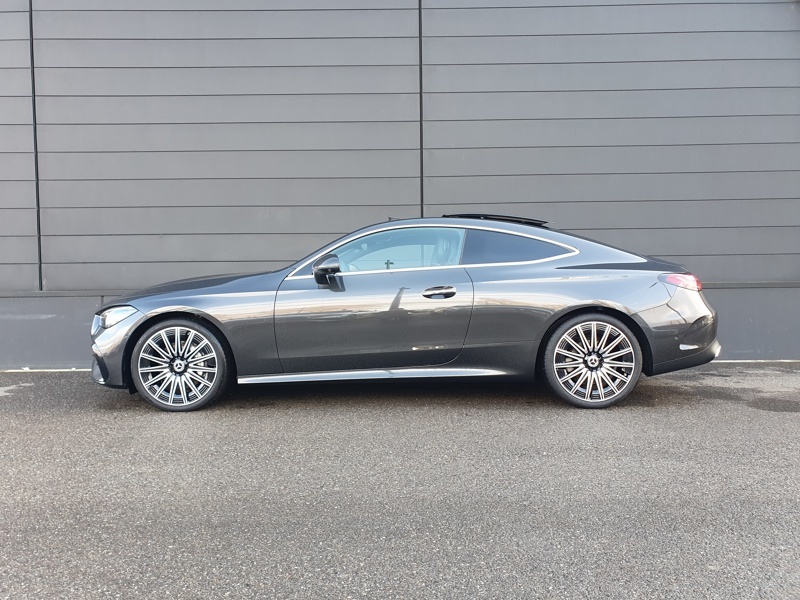 Image Mercedes-Benz CLE COUPÉ 300 4MATIC Coupé AMG LINE TO SIEGES ELECTRIQUES MEMOIRES CHAUFFANTS BURMESTER CAMERA 360 HUD INTEGRA