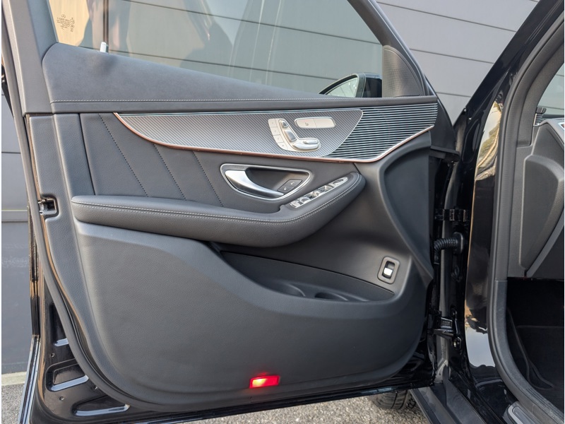 Image Mercedes-Benz EQC 400 4MATIC AMG LINE TO SIEGES ELECTRIQUES MEMOIRES CHAUFFANTS MULTIBEAM DISTRONIC CAMERA 360 HUD