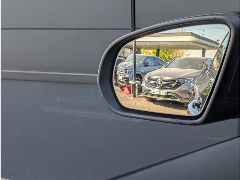 Image Mercedes-Benz EQC 400 4MATIC AMG LINE TO SIEGES ELECTRIQUES MEMOIRES CHAUFFANTS MULTIBEAM DISTRONIC CAMERA 360 HUD