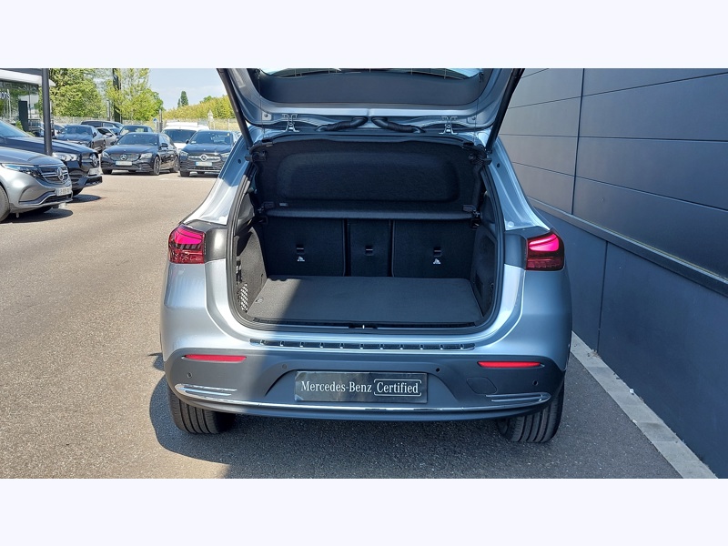 Image Mercedes-Benz EQA 250+ Edition réglage électrique avec fonction mémoire Dispositif d'attelage