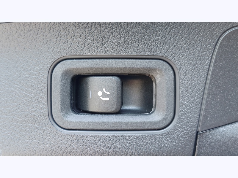 Image Mercedes-Benz EQA 250+ Edition réglage électrique avec fonction mémoire Dispositif d'attelage