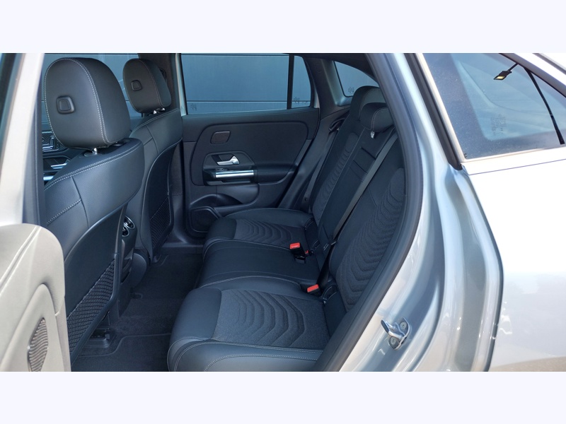 Image Mercedes-Benz EQA 250+ Edition réglage électrique avec fonction mémoire Dispositif d'attelage