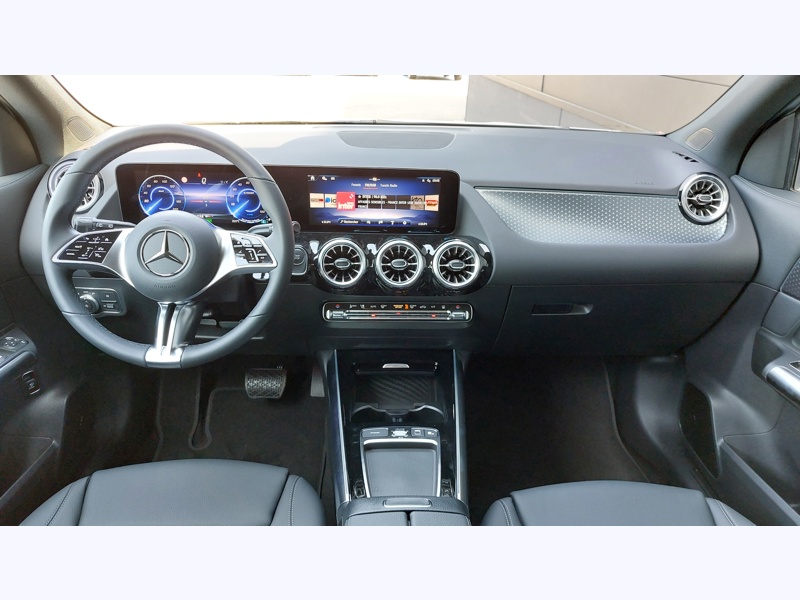 Image Mercedes-Benz EQA 250+ Edition réglage électrique avec fonction mémoire Dispositif d'attelage