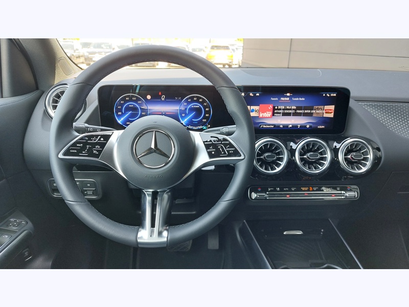 Image Mercedes-Benz EQA 250+ Edition réglage électrique avec fonction mémoire Dispositif d'attelage