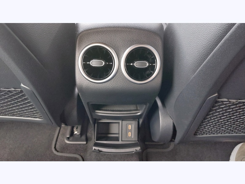 Image Mercedes-Benz EQA 250+ Edition réglage électrique avec fonction mémoire Dispositif d'attelage