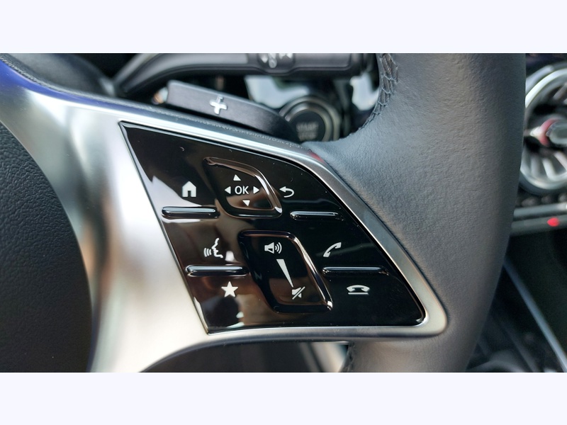 Image Mercedes-Benz EQA 250+ Edition réglage électrique avec fonction mémoire Dispositif d'attelage