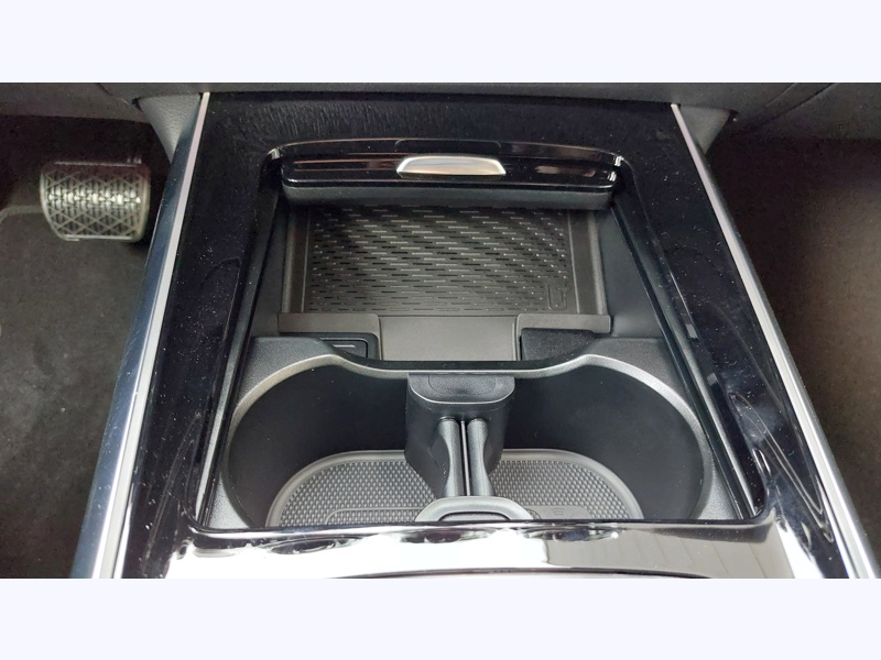 Image Mercedes-Benz EQA 250+ Edition réglage électrique avec fonction mémoire Dispositif d'attelage