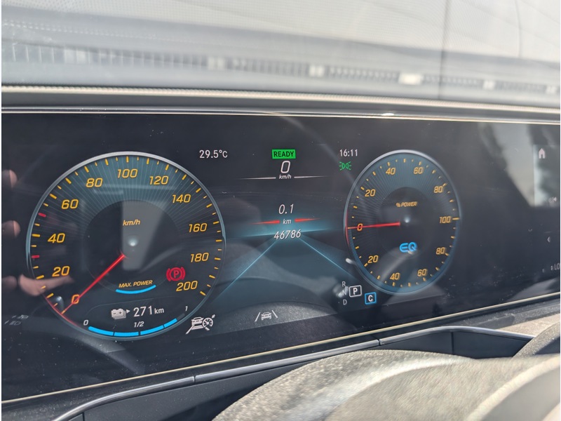 Image Mercedes-Benz EQC 400 4MATIC AMG LINE TO SIEGES ELECTRIQUES MEMOIRES CHAUFFANTS DISTRONIC CAMERA DE RECUL INTEGRATION 