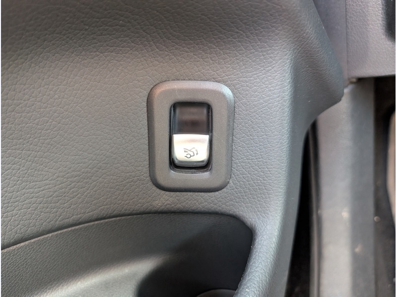 Image Mercedes-Benz EQC 400 4MATIC AMG LINE TO SIEGES ELECTRIQUES MEMOIRES CHAUFFANTS DISTRONIC CAMERA DE RECUL INTEGRATION 