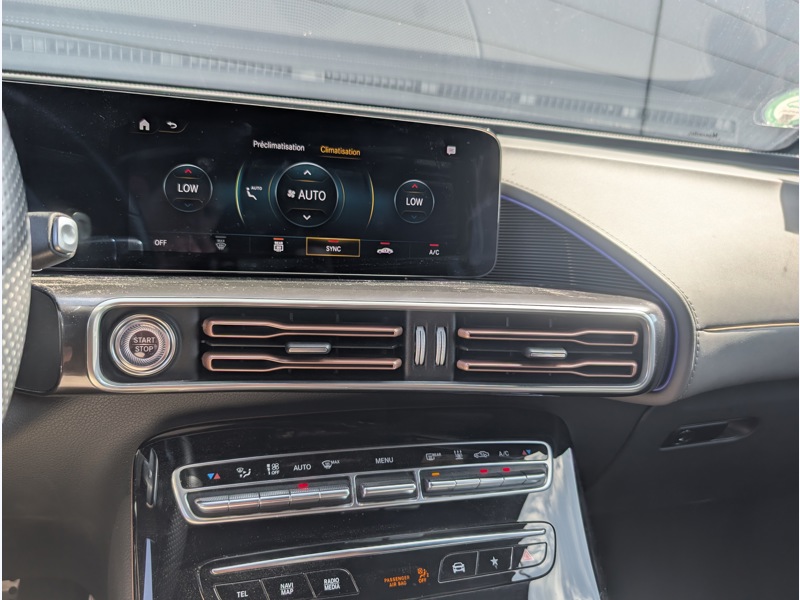 Image Mercedes-Benz EQC 400 4MATIC AMG LINE TO SIEGES ELECTRIQUES MEMOIRES CHAUFFANTS DISTRONIC CAMERA DE RECUL INTEGRATION 