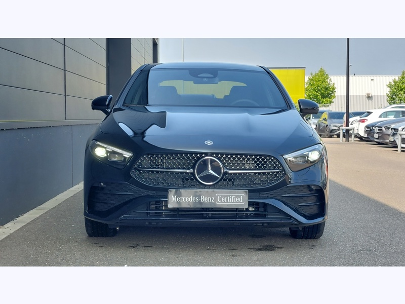 Image Mercedes-Benz CLASSE A 250 e Hybrid EQ Berline AMG Line AMG Line Intégration pour smartphone  Pack Sport Noir