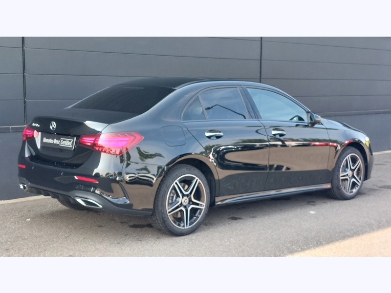 Image Mercedes-Benz CLASSE A 250 e Hybrid EQ Berline AMG Line AMG Line Intégration pour smartphone  Pack Sport Noir