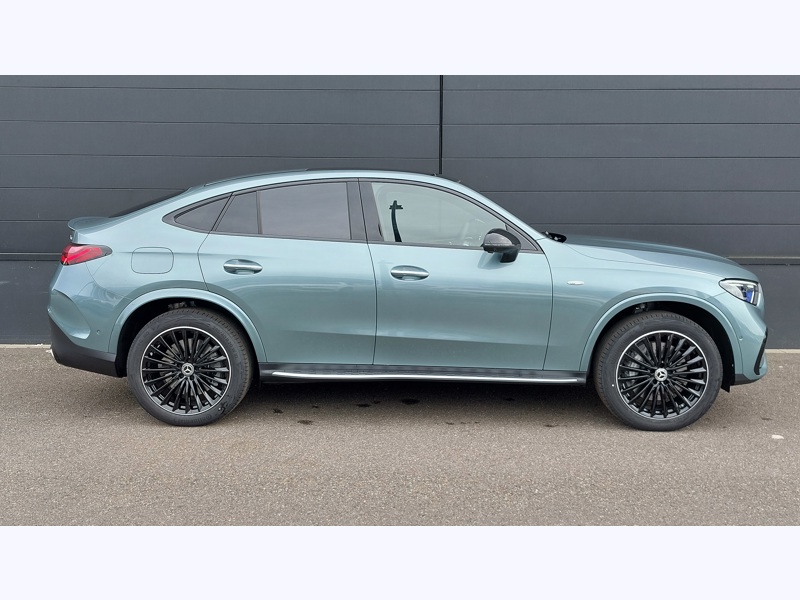 Image Mercedes-Benz GLC COUPÉ GLC 300 e Hybrid EQ AMG LINE Apple CarPlay Android Auto  Pack Sport Noir Sièges chauffants à l'arriè