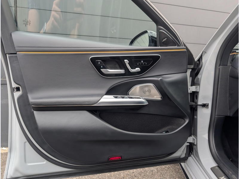 Image Mercedes-Benz CLASSE E BREAK 300 e Break AMG lINE TO SIEGES ELECTRIQUES MEMOIRES CHAUFFANTS BURMESTER CAMERA 360 DISTRONIC OLED P