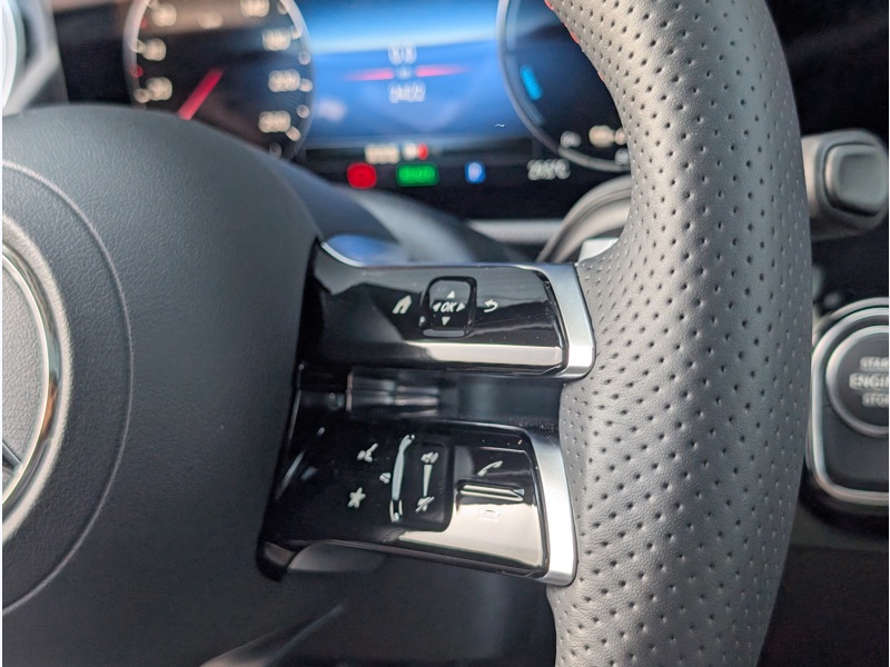 Image Mercedes-Benz GLA 250 e Hybrid AMG Line TO SIEGES ELECTRIQUES MEMOIRES CHAUFFANTS CAMERA 360 HUD INTEGRATION SMARTPHON