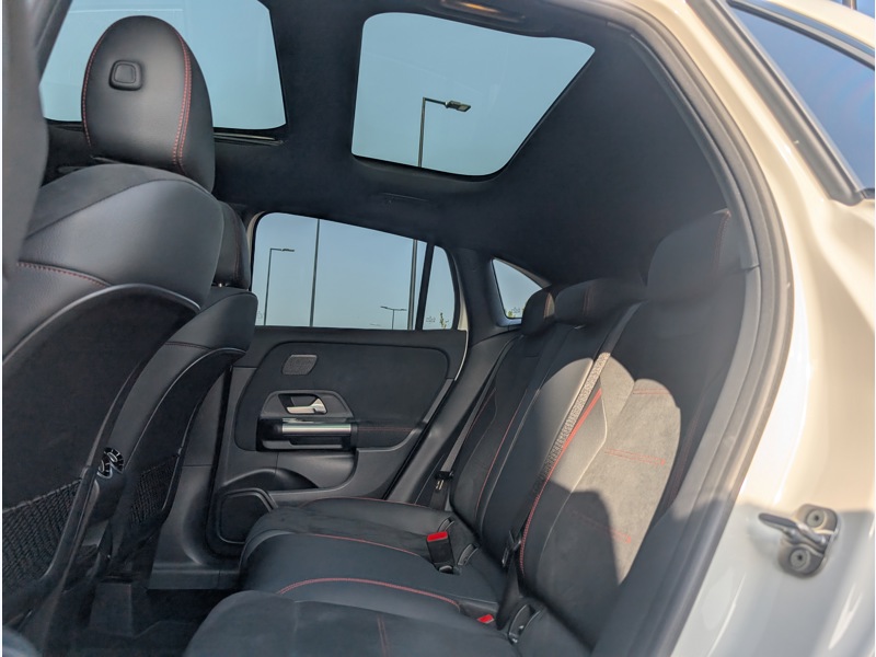 Image Mercedes-Benz GLA 250 e Hybrid AMG Line TO SIEGES ELECTRIQUES MEMOIRES CHAUFFANTS CAMERA 360 HUD INTEGRATION SMARTPHON