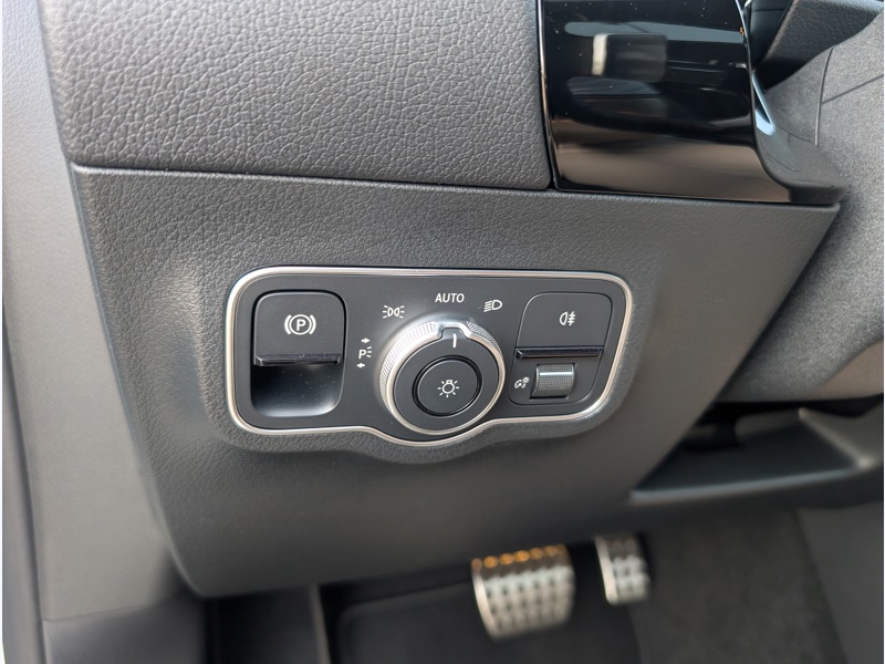 Image Mercedes-Benz GLA 250 e Hybrid AMG Line TO SIEGES ELECTRIQUES MEMOIRES CHAUFFANTS CAMERA 360 HUD INTEGRATION SMARTPHON