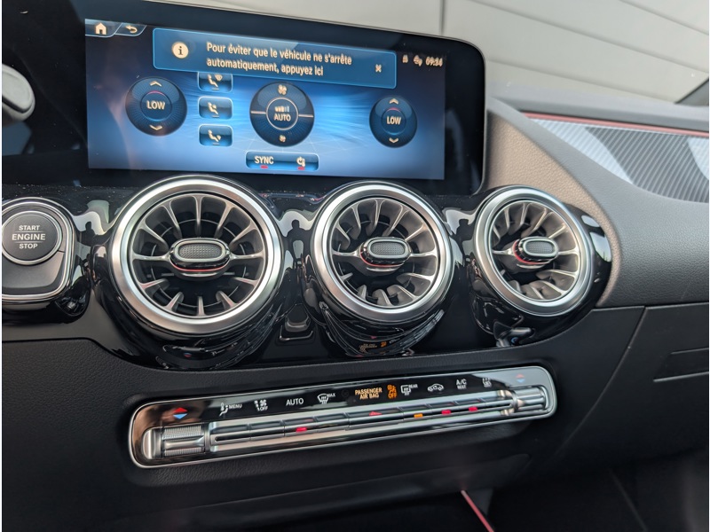 Image Mercedes-Benz GLA 250 e Hybrid AMG Line TO SIEGES ELECTRIQUES MEMOIRES CHAUFFANTS CAMERA 360 HUD INTEGRATION SMARTPHON