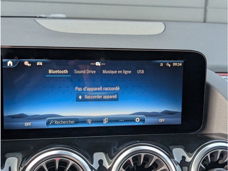 Image Mercedes-Benz GLA 250 e Hybrid AMG Line TO SIEGES ELECTRIQUES MEMOIRES CHAUFFANTS CAMERA 360 HUD INTEGRATION SMARTPHON