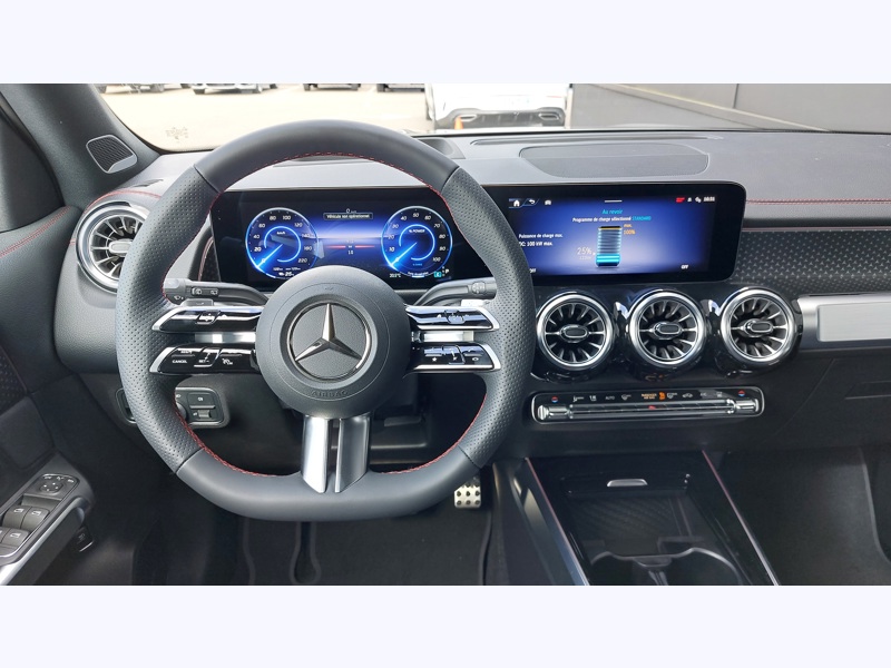 Image Mercedes-Benz EQB 250+ AMG Line Toit ouvrant panoramique  Intégration Smartphone