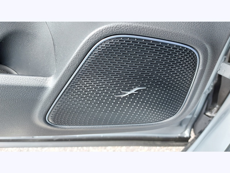 Image Mercedes-Benz EQB 250+ AMG Line Toit ouvrant panoramique  Intégration Smartphone