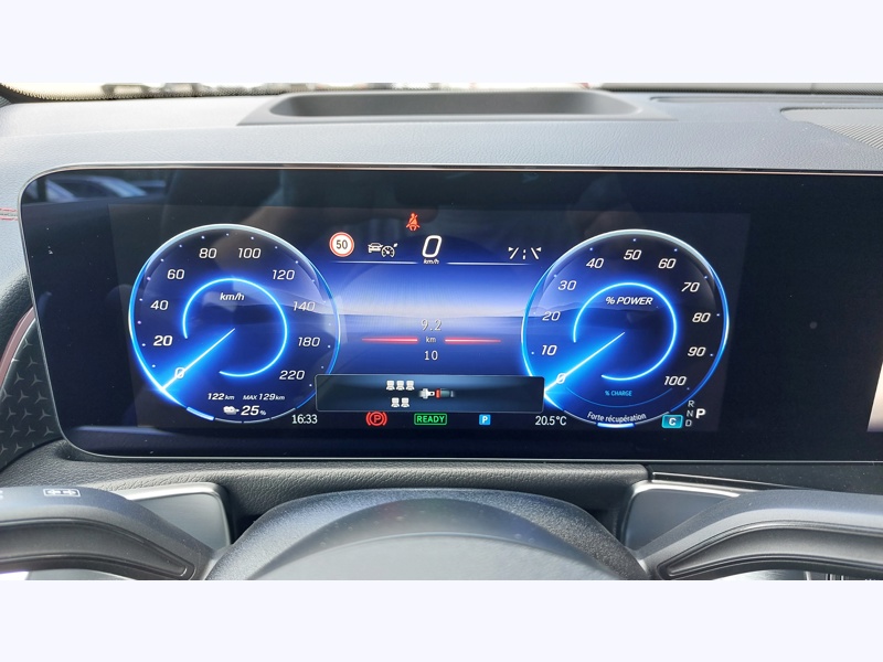Image Mercedes-Benz EQB 250+ AMG Line Toit ouvrant panoramique  Intégration Smartphone