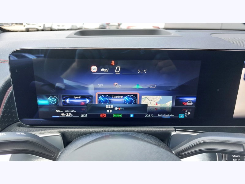 Image Mercedes-Benz EQB 250+ AMG Line Toit ouvrant panoramique  Intégration Smartphone