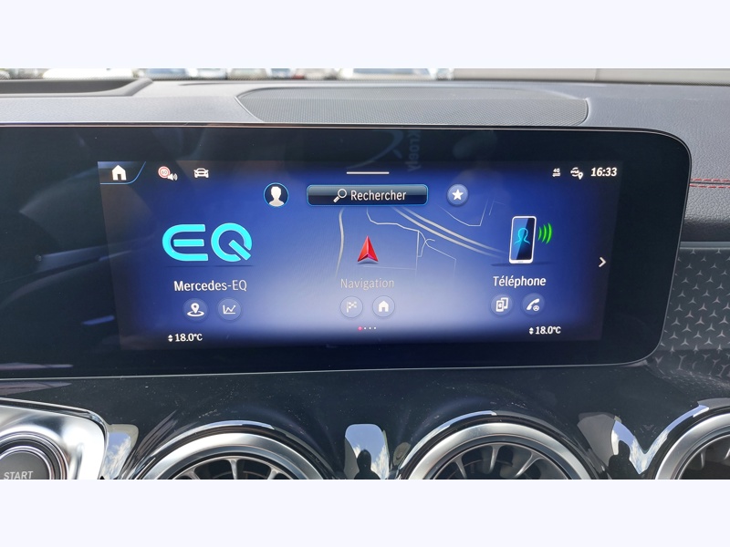 Image Mercedes-Benz EQB 250+ AMG Line Toit ouvrant panoramique  Intégration Smartphone