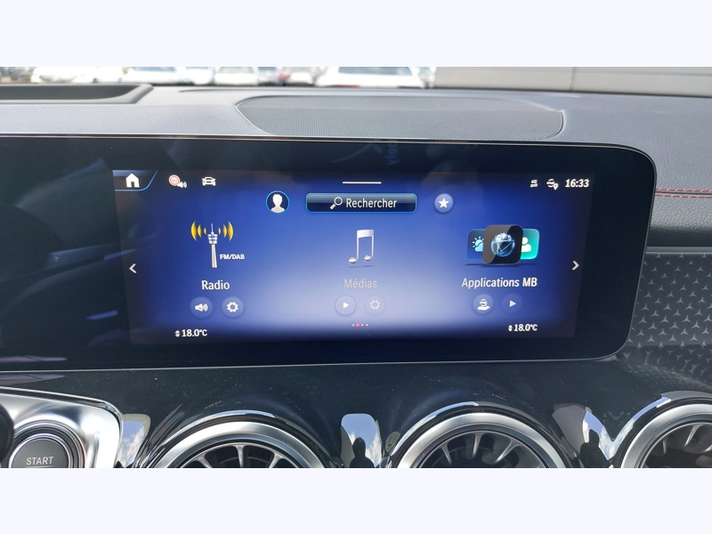 Image Mercedes-Benz EQB 250+ AMG Line Toit ouvrant panoramique  Intégration Smartphone