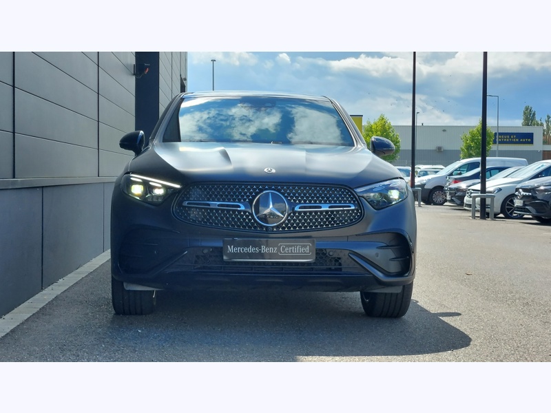 Image Mercedes-Benz GLC COUPÉ GLC 220 d 4MATIC Coupé AMG Line Pack d'assistance à la conduite Plus  Pack Sport Black Apple CarPlay