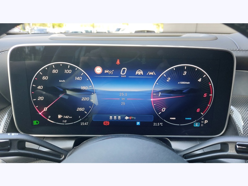 Image Mercedes-Benz GLC COUPÉ GLC 220 d 4MATIC Coupé AMG Line Pack d'assistance à la conduite Plus  Pack Sport Black Apple CarPlay