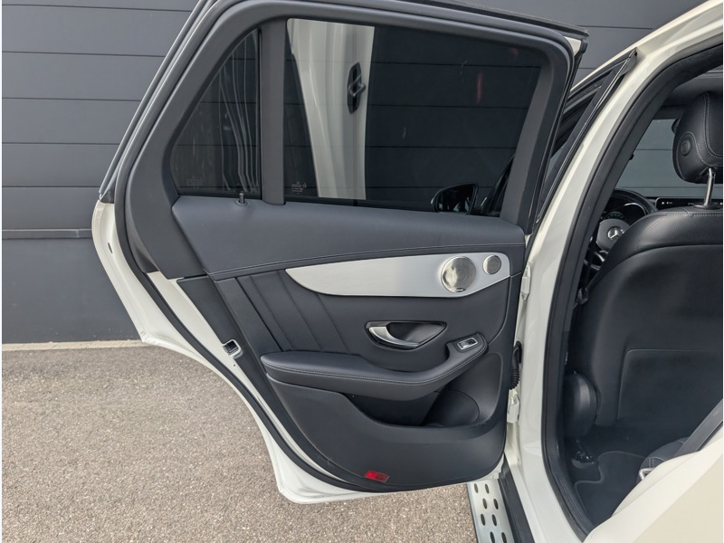 Image Mercedes-Benz GLC SUV 300 e 4MATIC SUV AMG LINE TO SIEGES ELECTRIQUES MEMOIRES CHAUFFANTS  BURMESTER DISTRONIC CAMERA 360 