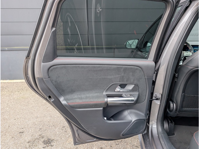 Image Mercedes-Benz CLASSE B 250 e AMG Line AMG Line TO SIEGES CHAUFFANTS CAMERA DE RECUL MULTIBEAM ATTELAGE INTEGRATION SMARTPHO