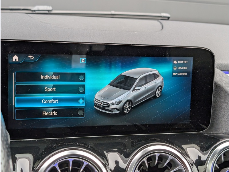 Image Mercedes-Benz CLASSE B 250 e AMG Line AMG Line TO SIEGES CHAUFFANTS CAMERA DE RECUL MULTIBEAM ATTELAGE INTEGRATION SMARTPHO