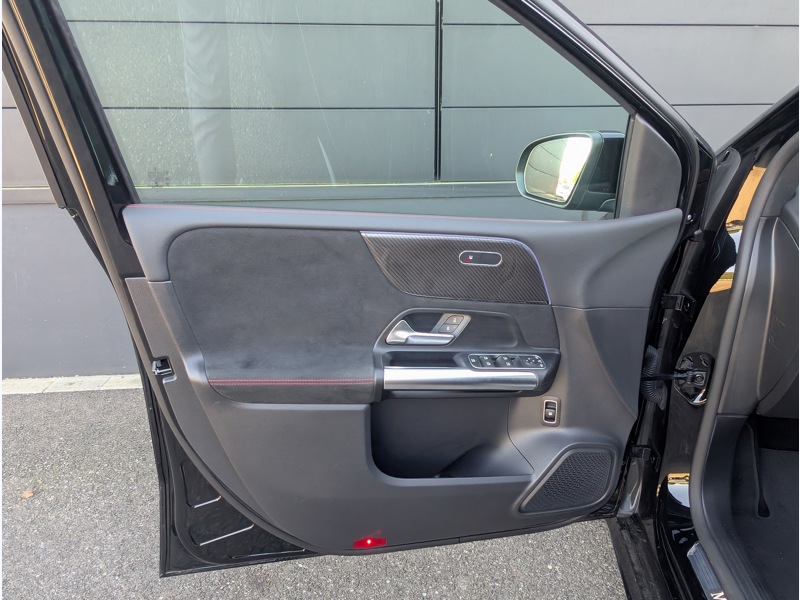 Image Mercedes-Benz CLASSE B 250 e AMG Line TO SIEGES CHAUFFANTS CAMERA DE RECUL MULTIBEAM