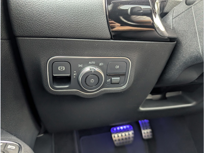 Image Mercedes-Benz CLASSE B 250 e AMG Line TO SIEGES CHAUFFANTS CAMERA DE RECUL MULTIBEAM