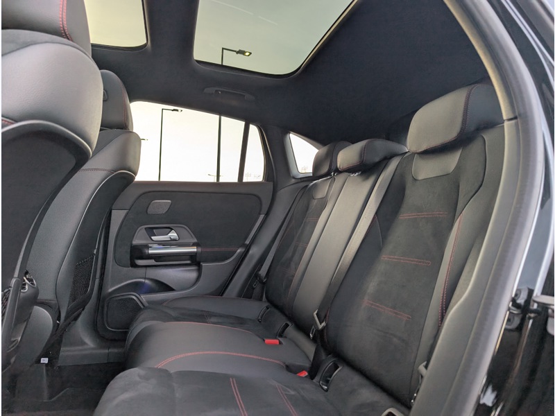 Image Mercedes-Benz GLA 200 d  AMG LINE TO SIEGES AVANTS ELECTRIQUES MEMOIRES CHAUFFANTS CAMERA 360° MULTIBEAM HUD REALITE A