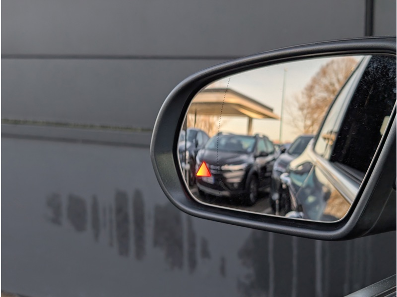 Image Mercedes-Benz GLA 200 d  AMG LINE TO SIEGES AVANTS ELECTRIQUES MEMOIRES CHAUFFANTS CAMERA 360° MULTIBEAM HUD REALITE A