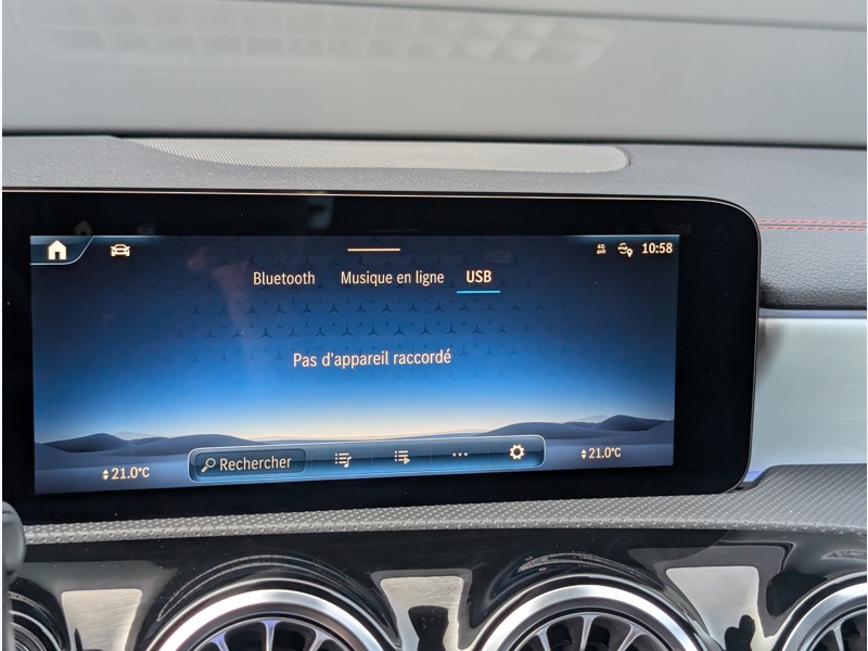 Image Mercedes-Benz CLA SHOOTING BRAKE 250 e AMG LINE INTEGRATION SMARTPHONE CAMERA 360 ANGLE MORT KEYLESS GO MULTIBEAM SIEGE ELECTRIQUE TO