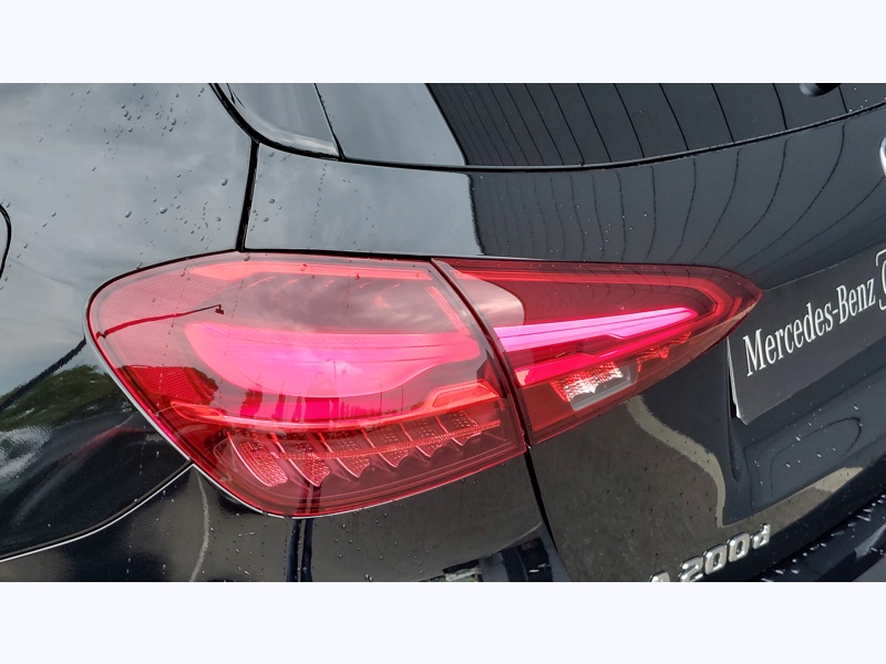 Image Mercedes-Benz CLASSE A 200 d AMG Line Pack Sport Noir