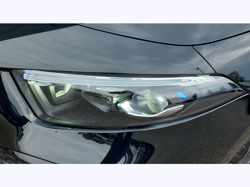 Image Mercedes-Benz CLASSE A 200 d AMG Line Pack Sport Noir