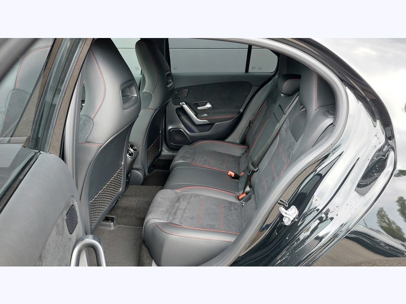 Image Mercedes-Benz CLASSE A 200 d AMG Line Pack Sport Noir