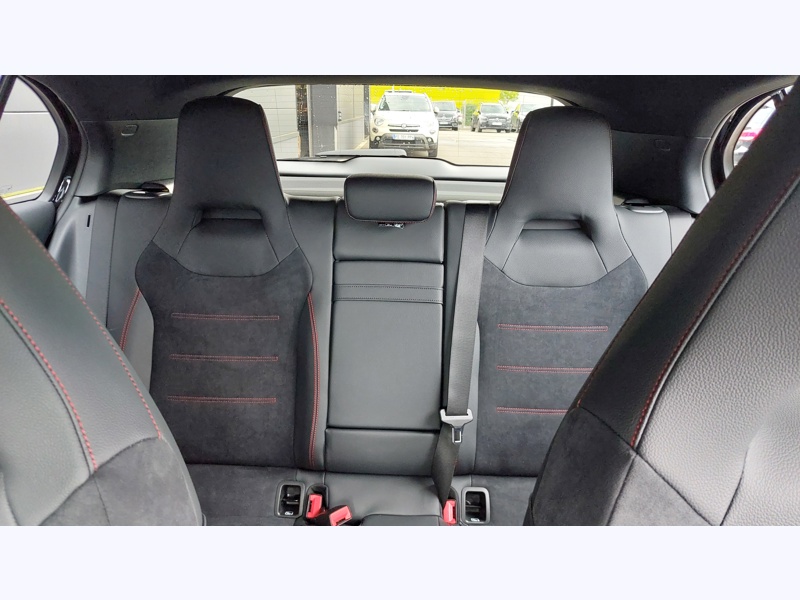 Image Mercedes-Benz CLASSE A 200 d AMG Line Pack Sport Noir