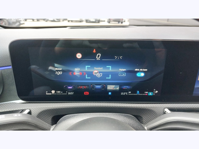 Image Mercedes-Benz CLASSE A 200 d AMG Line Pack Sport Noir