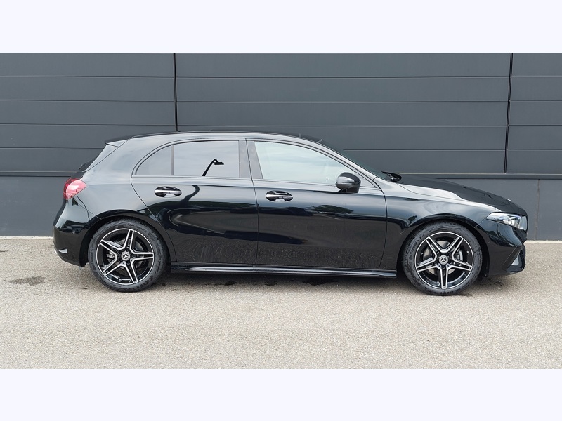 Image Mercedes-Benz CLASSE A 200 d AMG Line Pack Sport Noir