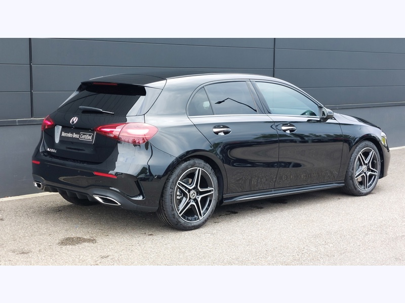 Image Mercedes-Benz CLASSE A 200 d AMG Line Pack Sport Noir
