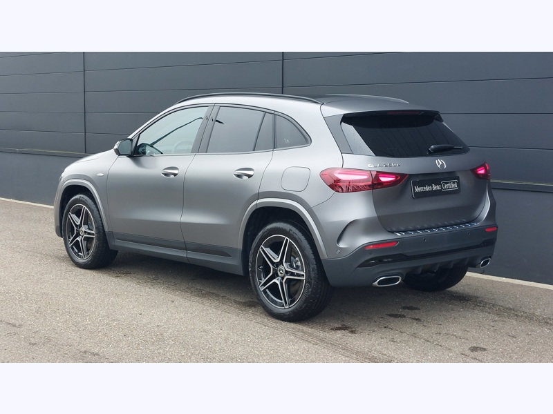 Image Mercedes-Benz GLA 250 e Hybrid EQ AMG Line AMG Line Pack Sport Noir AMG Line Premium Plus Gris montagne magno MANUFACT